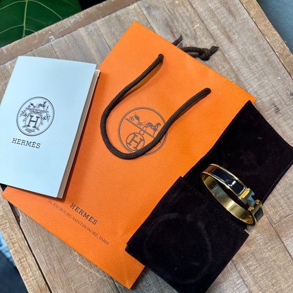 Authentic Hermés Clic H Bracelet, GM-Black - Picture 4 of 5